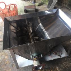 Máy nhồi bột cho ăn tự động