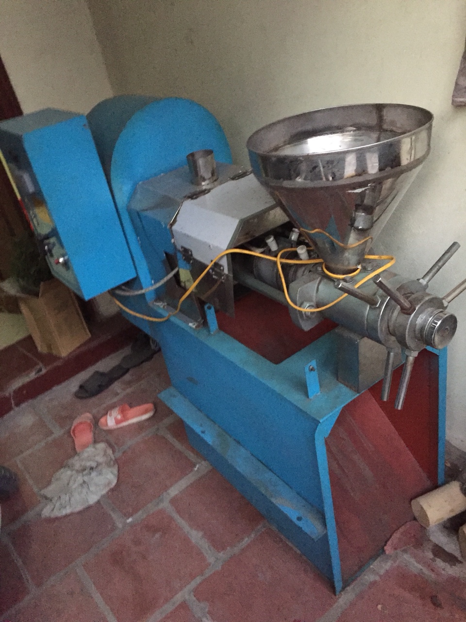 Máy ép dầu lạc vừng 30KG/H