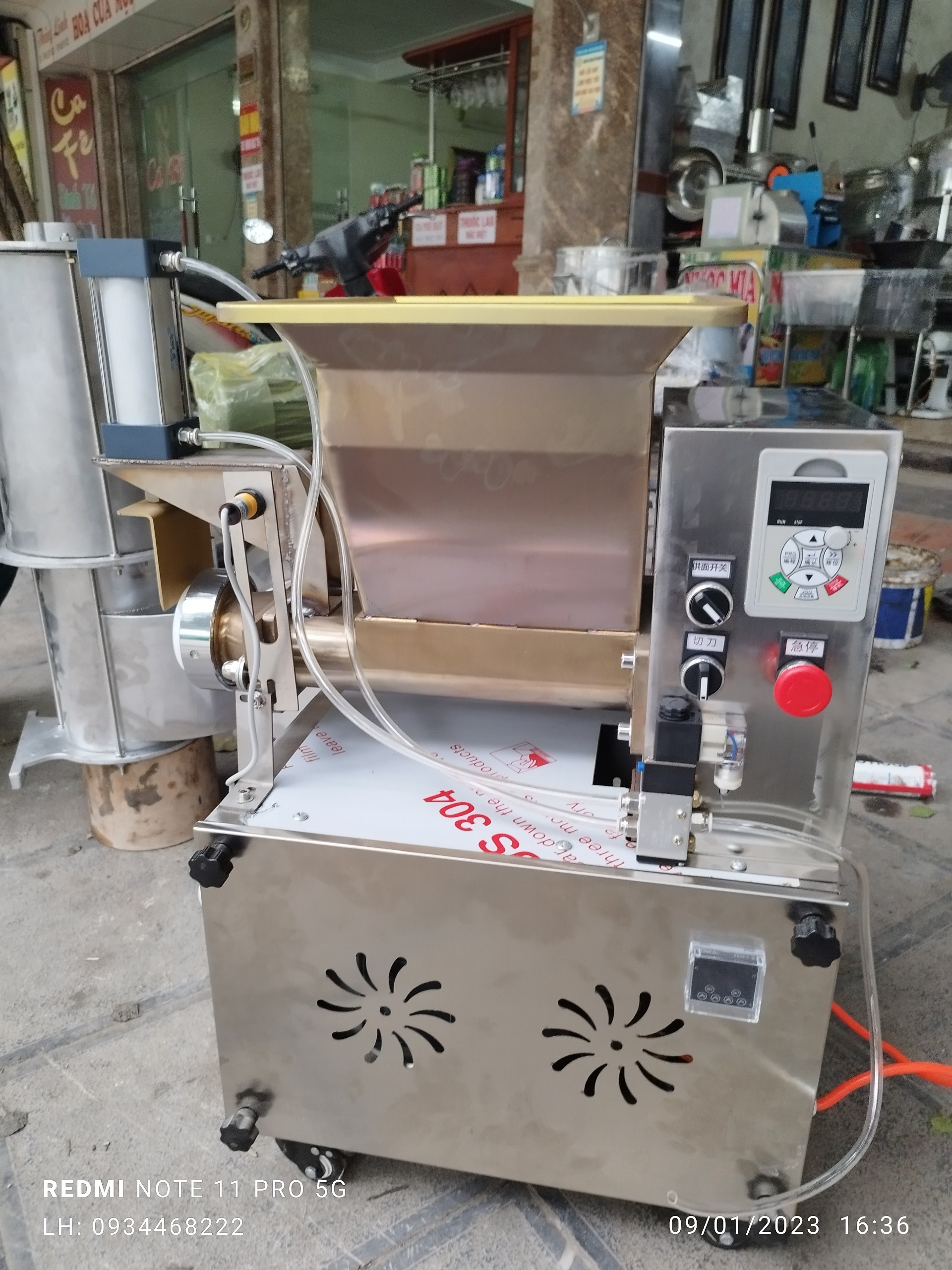 Máy chia bột ( dao hơi ) tự động
