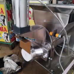 Máy đùn chia bột , chia nhân bánh tự động