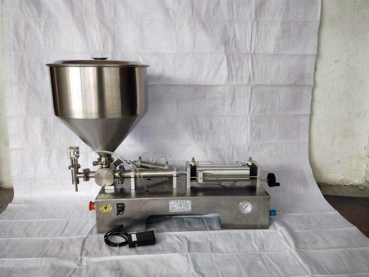 Máy chiết rót dung dịch đặc sệt