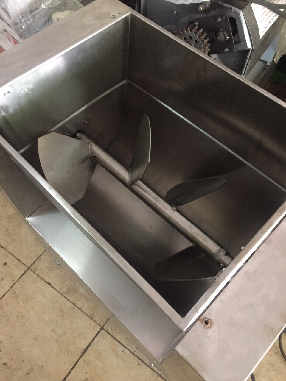 Máy trộn thực phẩm 45KG